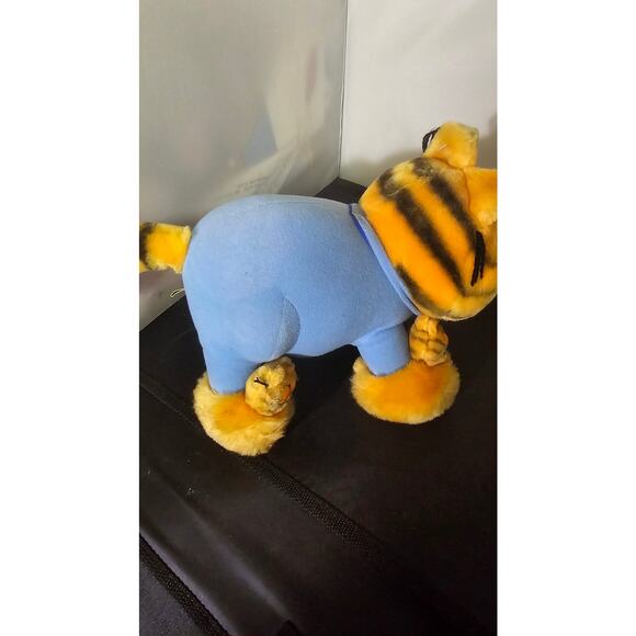 Vintage c. 1978 Garfield the Cat My Favorite Slippers Plush Toy by R. Dakin - Picture 4 of 5